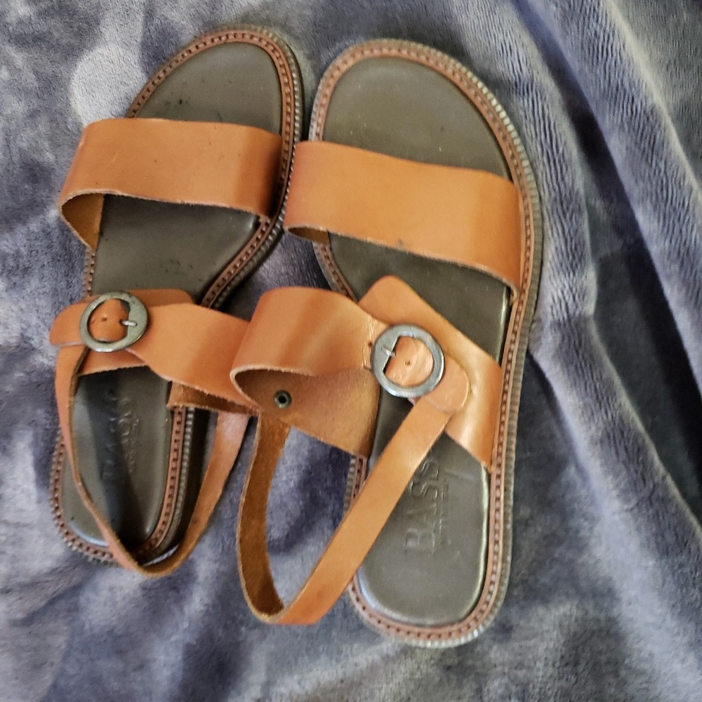 Bass sandals - Picture 2 of 2